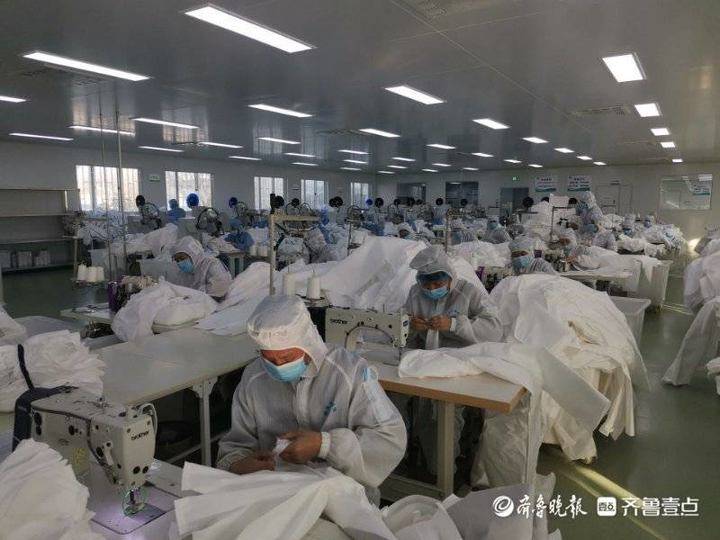即墨服装企业转型生产防护服"青岛制造"助力全球抗疫