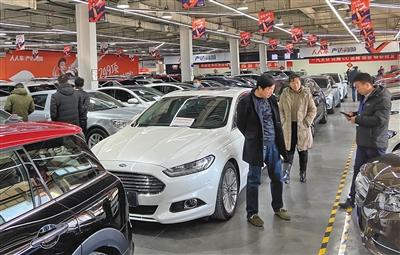 北京“摇号新政”将近 车商忽悠买车保指标