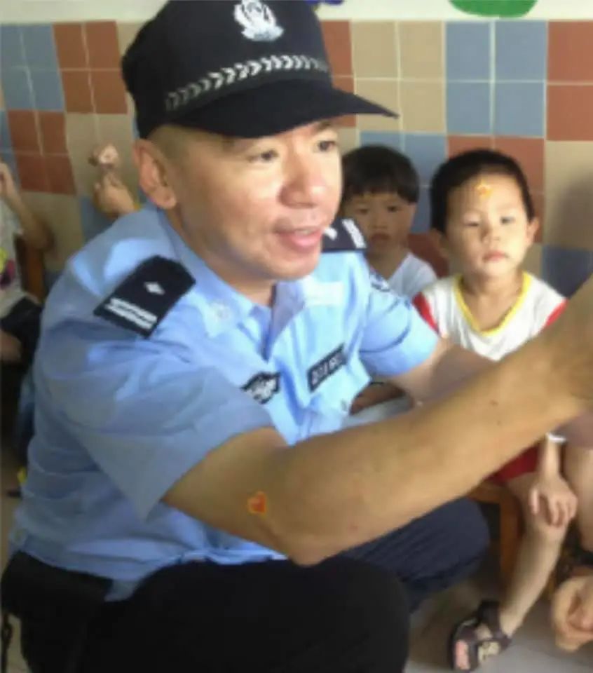 黄元雄警官(资料图)