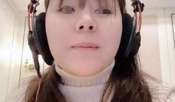 斗鱼小团团自己失误素颜照被疯传 粉丝组织人马要挟他人删除照片