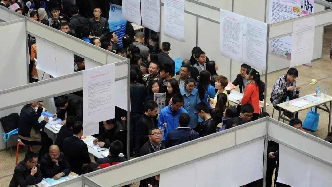 学生是劳动力人口_美女学生(2)