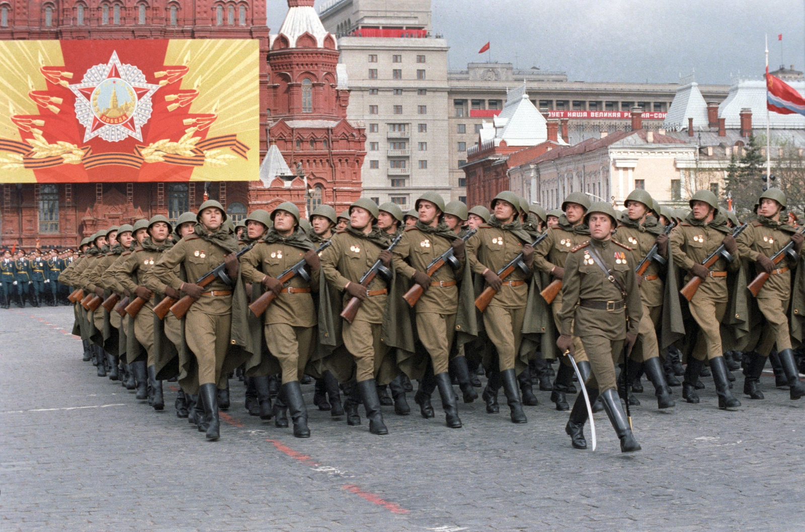 苏联老照片 1985年胜利日阅兵 苏联的最后一次重大阅兵