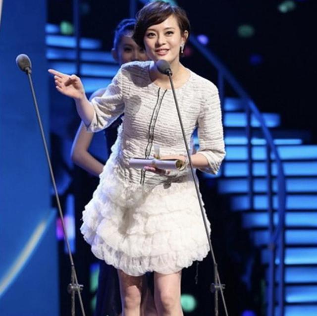 孙俪和马伊琍同穿白裙，俩人虽然只差六岁，但差距却是天壤之别！