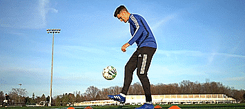 五个提高控球能力的颠球练习 五个提高控球能力的颠球练习