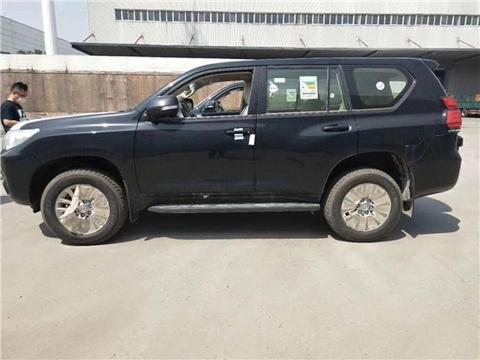 20新款丰田霸道4000行情 能力出挑奢华内饰