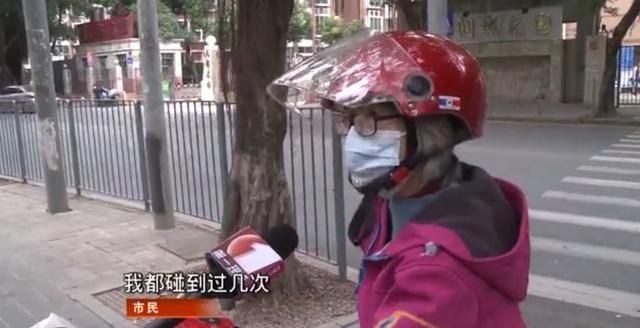 深圳货车斑马线前未礼让,学生踩滑板车过街被撞,这个盲点要警惕休闲区蓝鸢梦想 - Www.slyday.coM 深圳货车斑马线前未礼让,学生踩滑板车过街被撞,这个盲点要警惕休闲区蓝鸢梦想 - Www.slyday.coM