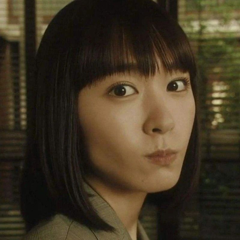 治愈系英文歌《Lay Low》温暖人心，听前奏就爱上了！Lay Low_新浪新闻