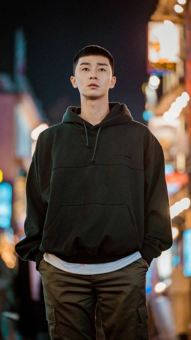 朴叙俊的"栗子头"发型好帅!干净帅气,还有阳刚硬汉的感觉