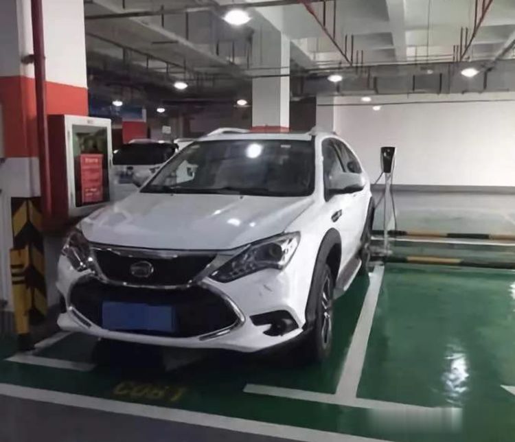 别被忽悠，不是所有的城市都适合买新能源车，别忽略它们