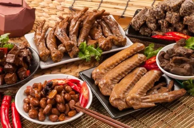 城中村养生馆老板娘如何从零开始年赚百万？