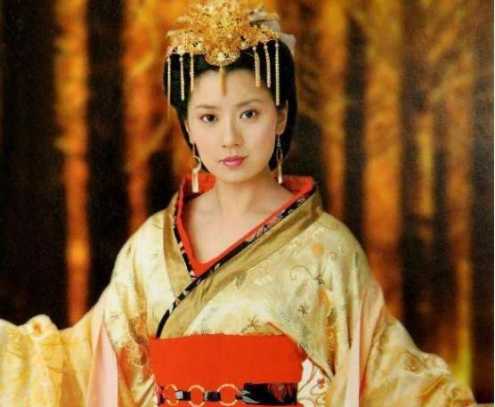 扮演武则天的女演员们,只有她演出了武则天精髓,其余的只是模仿