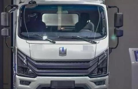 房车和新能源的大佬们强强联合,促成了可续航500公里的电动房车