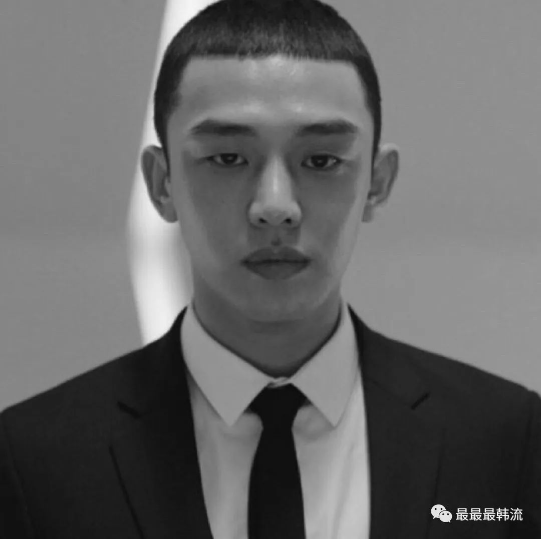 青龙|刘亚仁|戒烟_新浪新闻