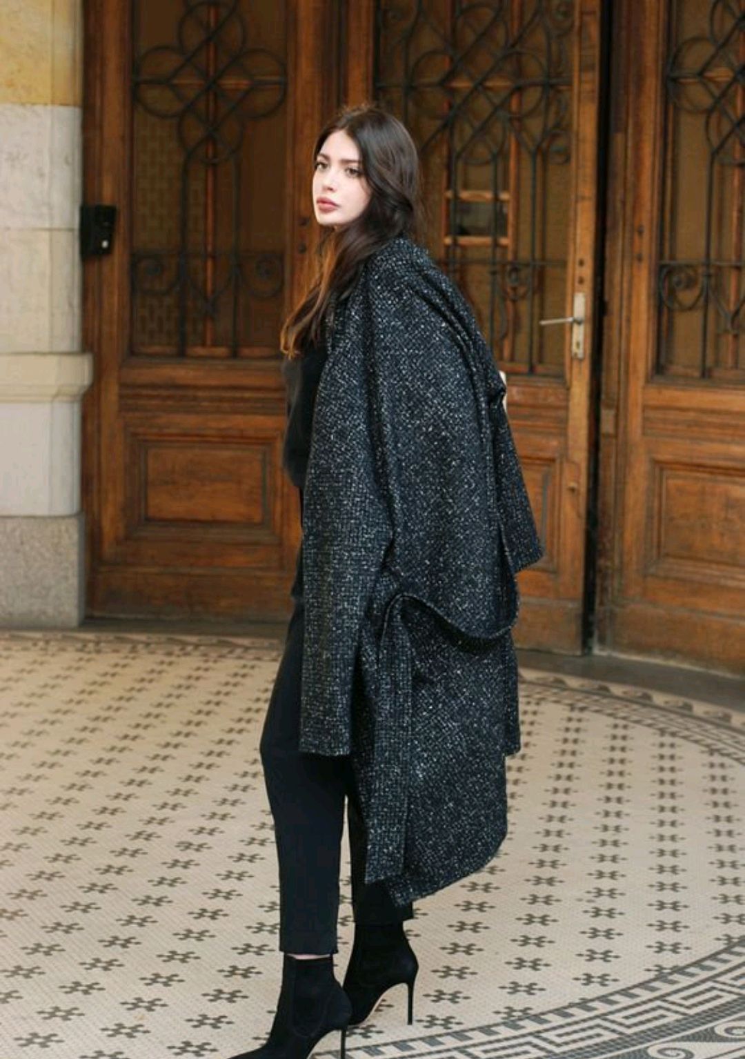 优雅简约的冬季日常穿搭，随性低调又有气场，照着穿美出新高度