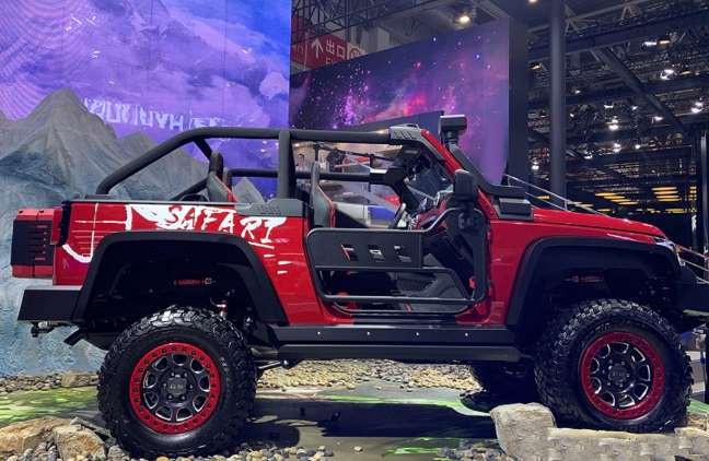 北京bj40改装版将近,敞篷4x4实属太拉风-新浪汽车