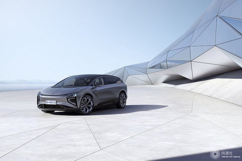 再一次进化 高合HiPhi X发布圣诞HiPhi进化秀