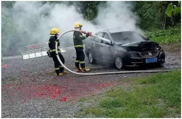 中国人特有的买车“怪象”，条条扎心，外国人很好奇