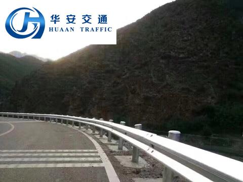 护栏生产厂家：波形护栏的使用寿命与日常维护保养息息相关