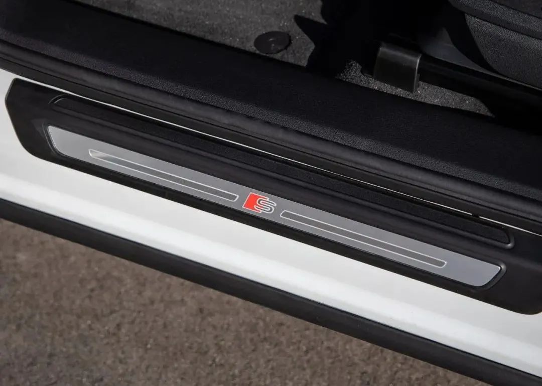 AC米兰官网-一万车主线凭什么上市即爆款销量持续攀升？