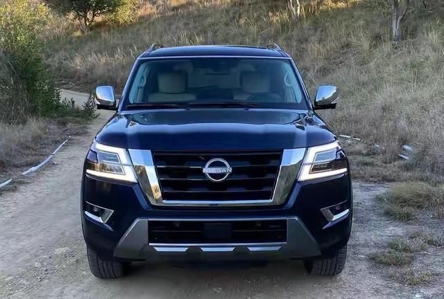 2021途乐换代谍照,2022途乐全新换代 2021款日产途乐到店实拍,5.6l v8 400匹,网友:这价格是真的香