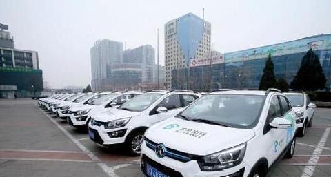 车企们头疼了!新能源补贴再出新标准?网友：早该这样做了!