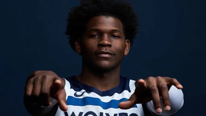 爱德华兹挑战福克斯谁将主宰后场较量