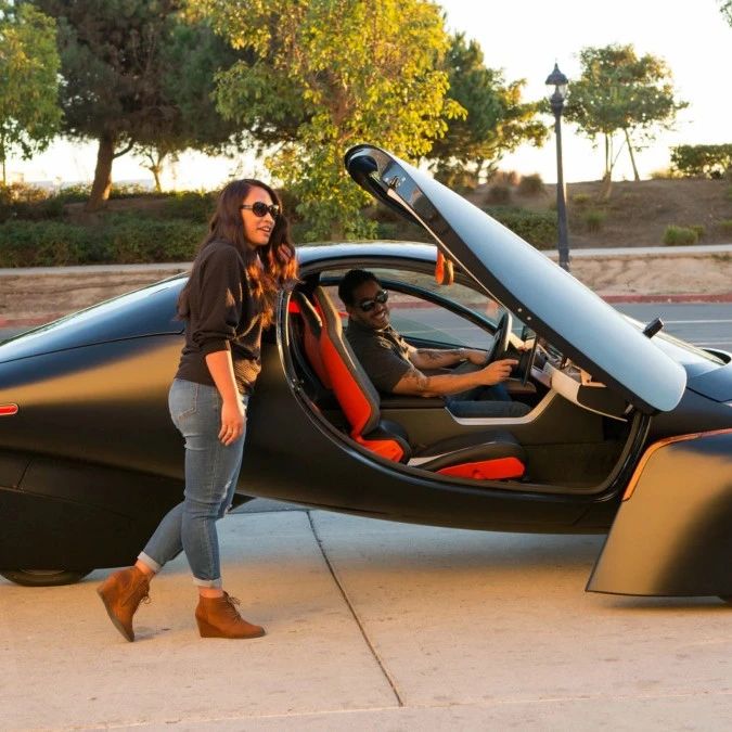 无需充电的电动汽车，适合苹果啊！