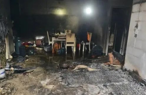 抓捕视频首次公开休闲区蓝鸢梦想 - Www.slyday.coM 抓捕视频首次公开休闲区蓝鸢梦想 - Www.slyday.coM