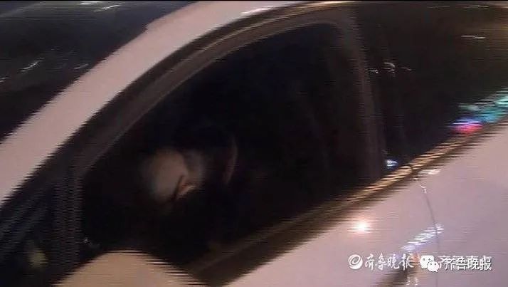 老公快跑!济南一男子酒驾被查 妻子见交警大喊