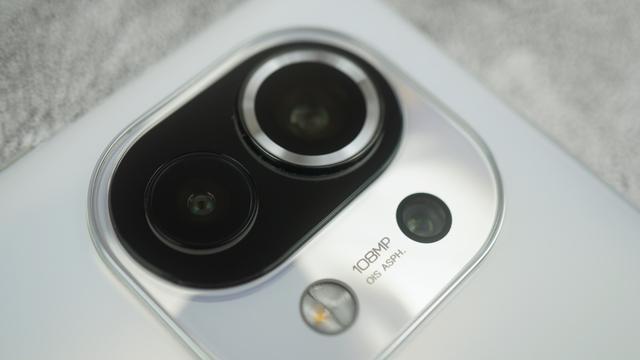 dbd2-kfxsuvx1403135.jpg