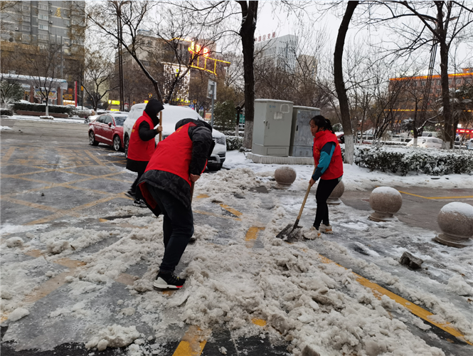 徐州移动:扫雪除冰我先行 志愿服务引好评