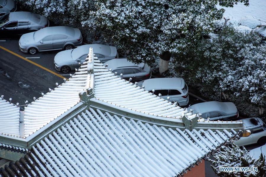 Photo taken on Dec. 30, 2020 shows the snow scenery of Xuanwu District in Nanjing, capital of east China's Jiangsu Province. (Photo by He Jinghua/Xinhua)