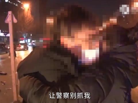 男子开车撞飞外卖小哥,抱着母亲痛哭:让警察别抓我, 我不是故意的