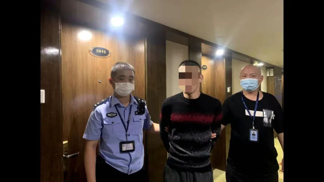 54岁男子同时和十几名女子交往，结局太狗血