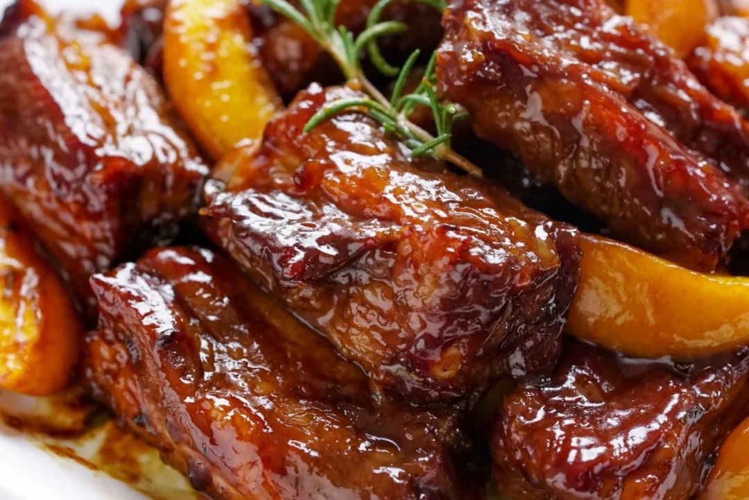 Sườn nướng hoa quả