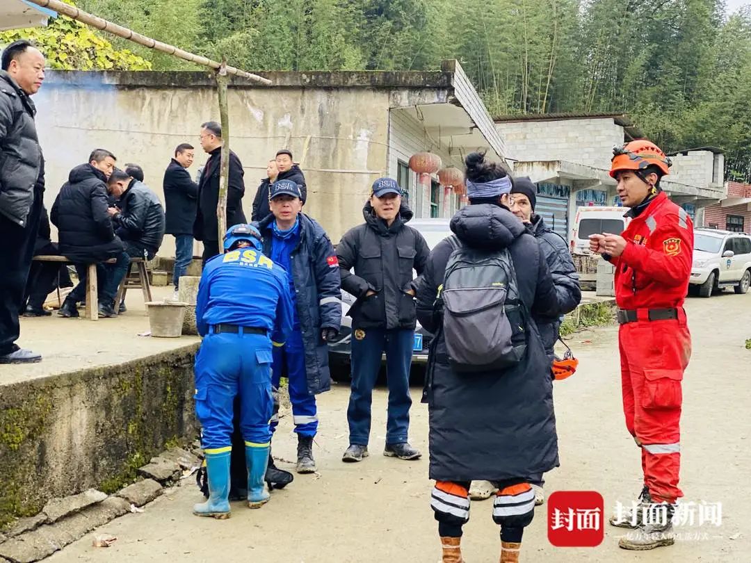 15人私闯贵州溶洞,获救后竟然这么说…