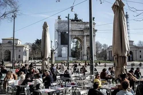 侠客岛：全国封城！意大利疫情到底怎样？