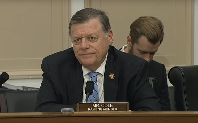 美众议员：应该早点出手帮助中国