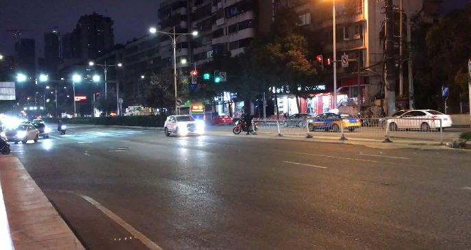 网络女主播直播轻生过程?!贵阳民警通过大数据紧急搜寻,让人吃惊的是……休闲区蓝鸢梦想 - Www.slyday.coM 网络女主播直播轻生过程?!贵阳民警通过大数据紧急搜寻,让人吃惊的是……休闲区蓝鸢梦想 - Www.slyday.coM