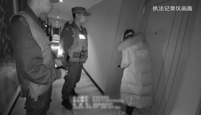 网络女主播直播轻生过程?!贵阳民警通过大数据紧急搜寻,让人吃惊的是……休闲区蓝鸢梦想 - Www.slyday.coM 网络女主播直播轻生过程?!贵阳民警通过大数据紧急搜寻,让人吃惊的是……休闲区蓝鸢梦想 - Www.slyday.coM