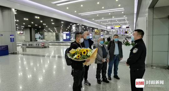 疫情排查破33年前积案 嫌犯被抓时已挣下百万家