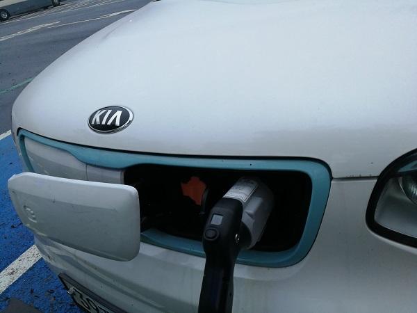 三星全新电池技术或能让EV获得800+公里的续航里程