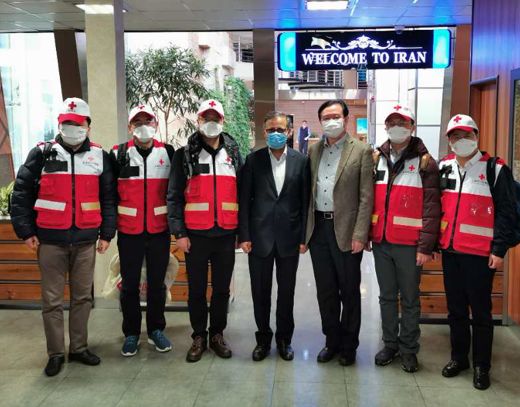 那些辱骂“中国病毒”的国家,为啥还要救?