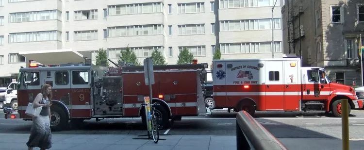 车身贴膜引来的一场闹剧!我也想低调!但实力不允许...