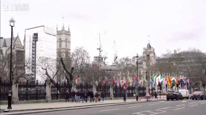 英国“群体免疫疗法”引争议,留学生:比起疫情更担忧心理状况
