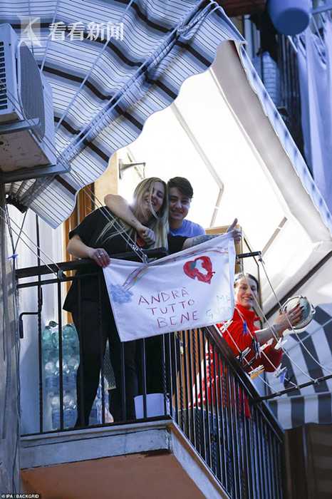 意大利空军上演《今夜无人入眠》 特朗普也点赞