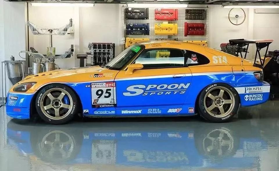 车身贴膜引来的一场闹剧!我也想低调!但实力不允许...