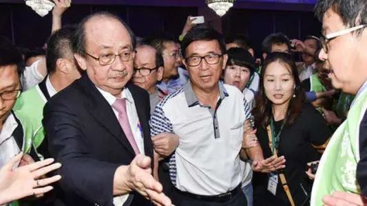 静悄悄提案 静悄悄通过一读……谁说陈水扁不懂得低调?