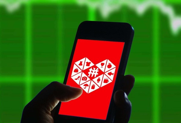 拼多多百亿补贴的手机可以买吗 b4be-ireifzf9802575.jpg