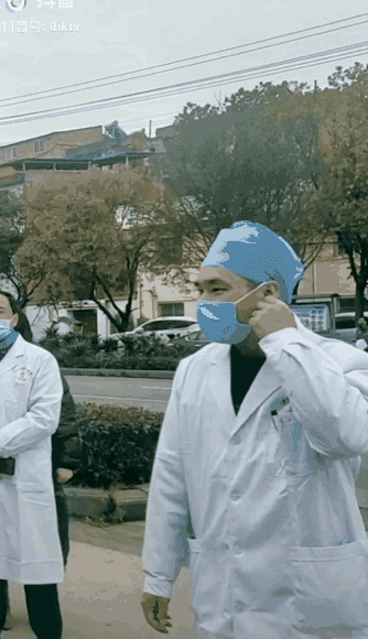 41支醫療隊含淚撤離武漢:這一刻,我終於聽懂了國歌